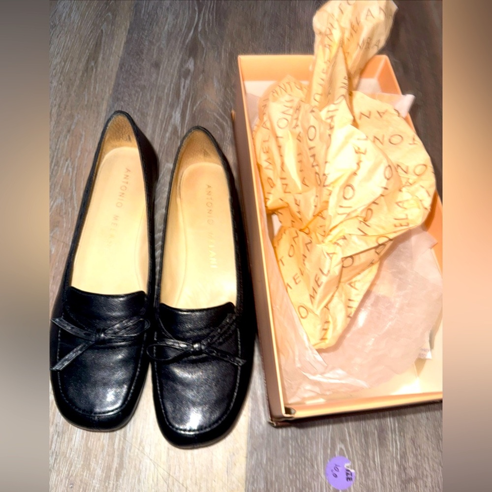Antonio Melani Flats Slip On Solid Black Closed Toe Leather size 9.5M w/ box